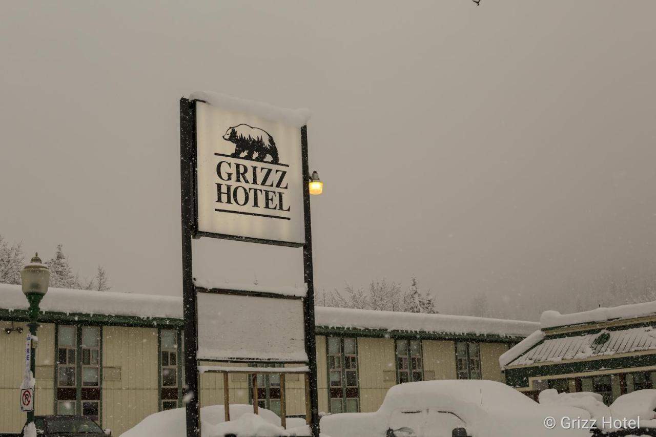 Grizz Hotel Revelstoke Eksteriør bilde